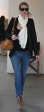 Nicky Hilton Th_19897_Preppie_-_Nicky_Hilton_shopping_at_James_Perse_in_West_Hollywood_-_Dec._1_2009_8109_122_408lo