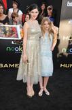 th_29076_Isabelle_Fuhrman_The_Hunger_Games_Premiere_J0001_034_122_550lo.jpg