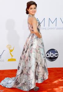 http://img120.imagevenue.com/loc138/th_558332534_ArielWinter_64thAnnualPrimetimeEmmyAwards_16_122_138lo.jpg