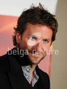 http://img120.imagevenue.com/loc242/th_413663157_LimitlessGermanyPhotocall29.03.1112_122_242lo.jpg